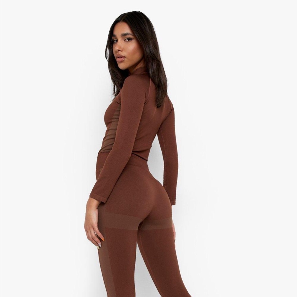 NWT🔥BooHoo Long Sleeve Active Top💕 - Picture 3 of 4